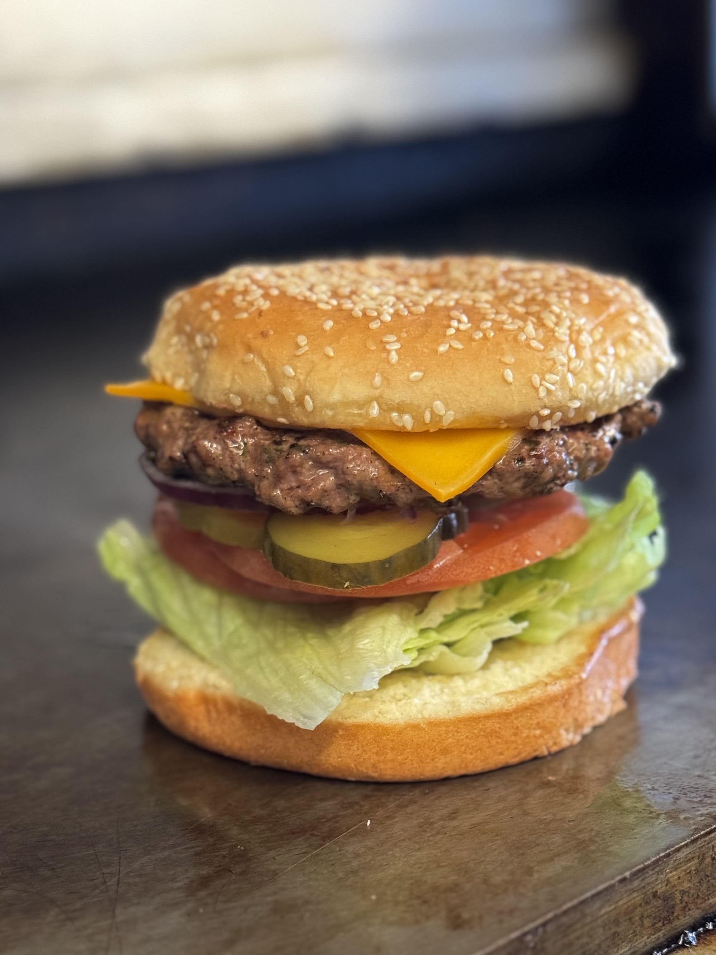 Classic Cheeseburger served at Hula’s restaurant in Escalon